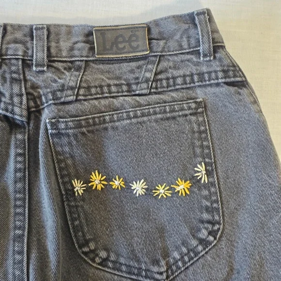 Lee Vintage High Waisted Tapered Mom Jeans Daisy Embroidered 14 MED Black 90s - Picture 9 of 10